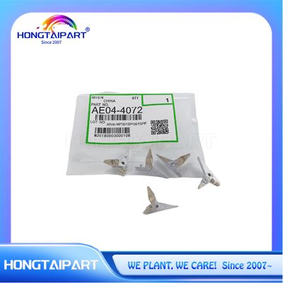 Ricoh Aficio için Stripper Pawls MP 301 301SP 301SPF MP301 MP301SP MP301SPF AE044072 Yukarı Rol Fuser Seçicisi Parmak